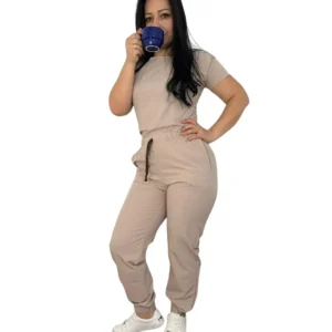 Uniforme antifluido ANA (1:27)